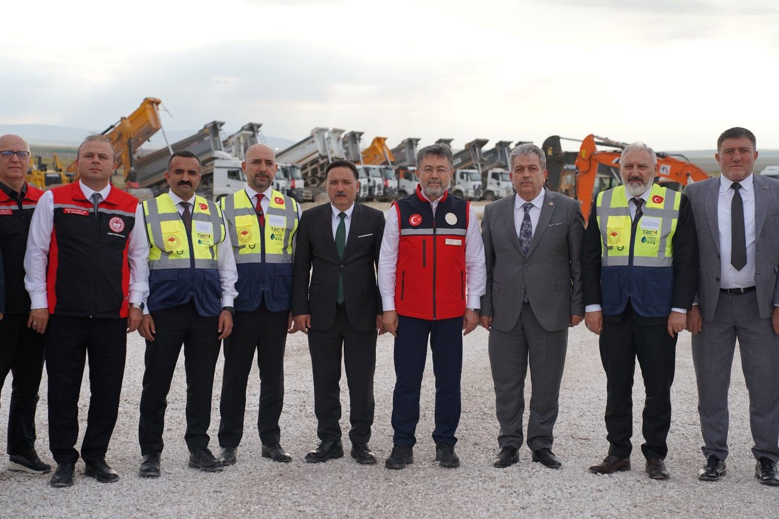 Tarım ve Orman Bakanımız Sayın İbrahim Yumaklı, Kayseri Kocasinan Jeotermal Kaynaklı Sera OTB Sahamızı Ziyaret Etti